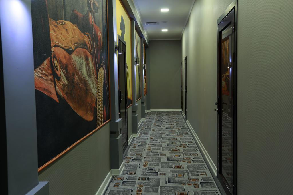 Hotel Avenue บิชเคก ภายนอก รูปภาพ