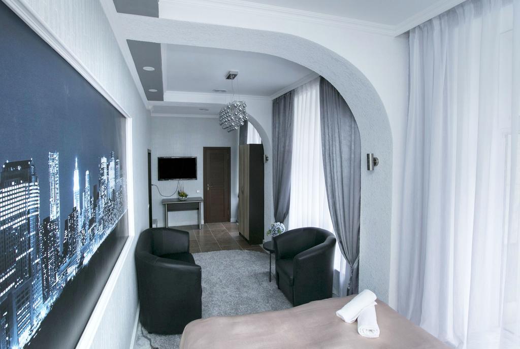 Hotel Avenue บิชเคก ภายนอก รูปภาพ