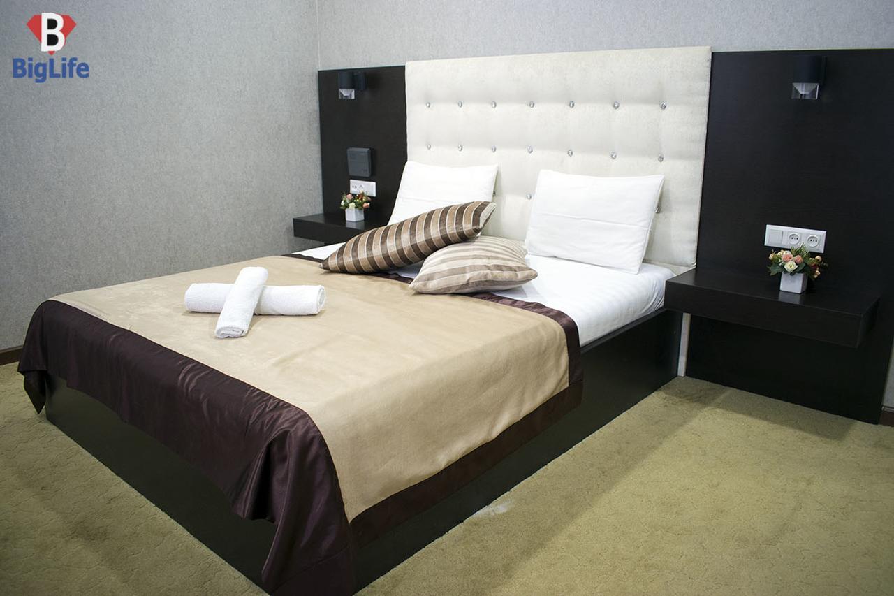 Hotel Avenue บิชเคก ภายนอก รูปภาพ