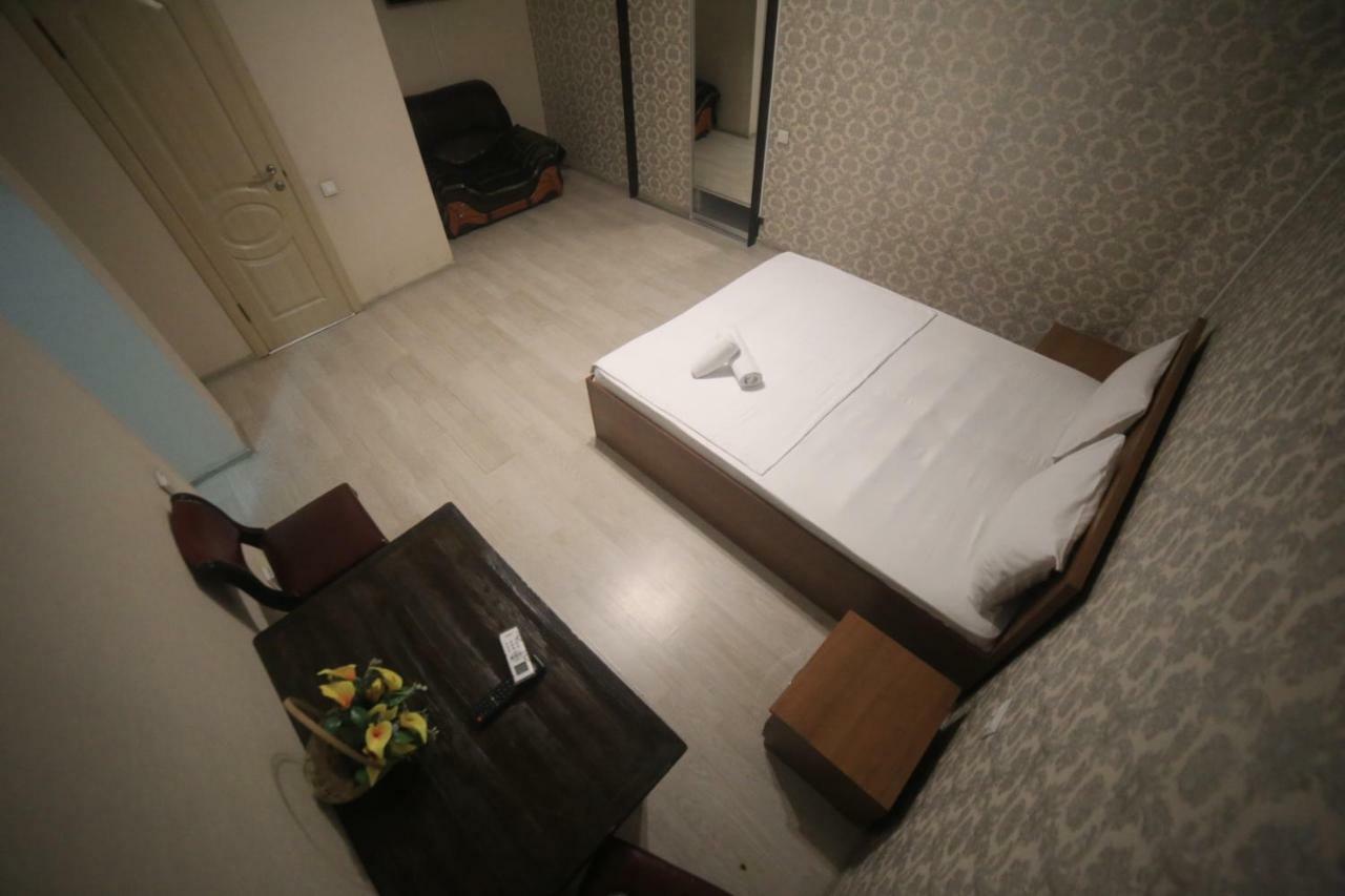 Hotel Avenue บิชเคก ภายนอก รูปภาพ