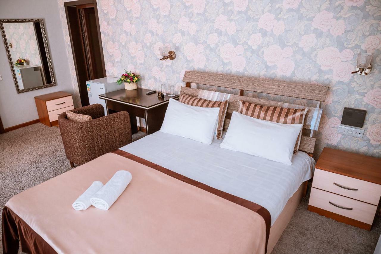 Hotel Avenue บิชเคก ภายนอก รูปภาพ