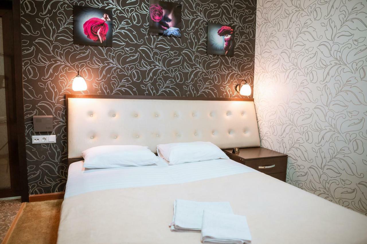 Hotel Avenue บิชเคก ภายนอก รูปภาพ